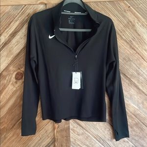 NWT Nike running 1/4 zip size M black, thumbholes